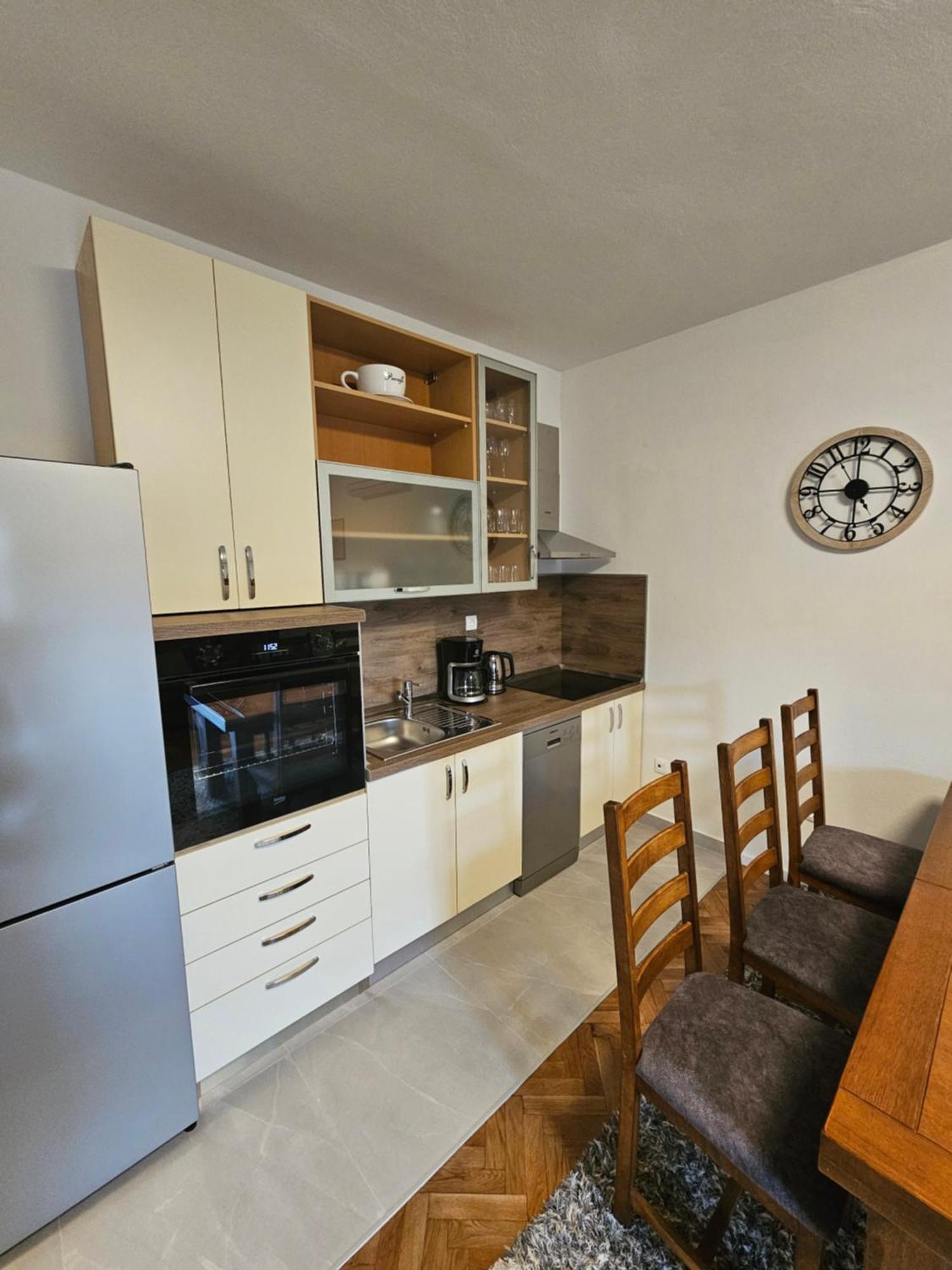 Apartments Grgic Trogir Exterior foto