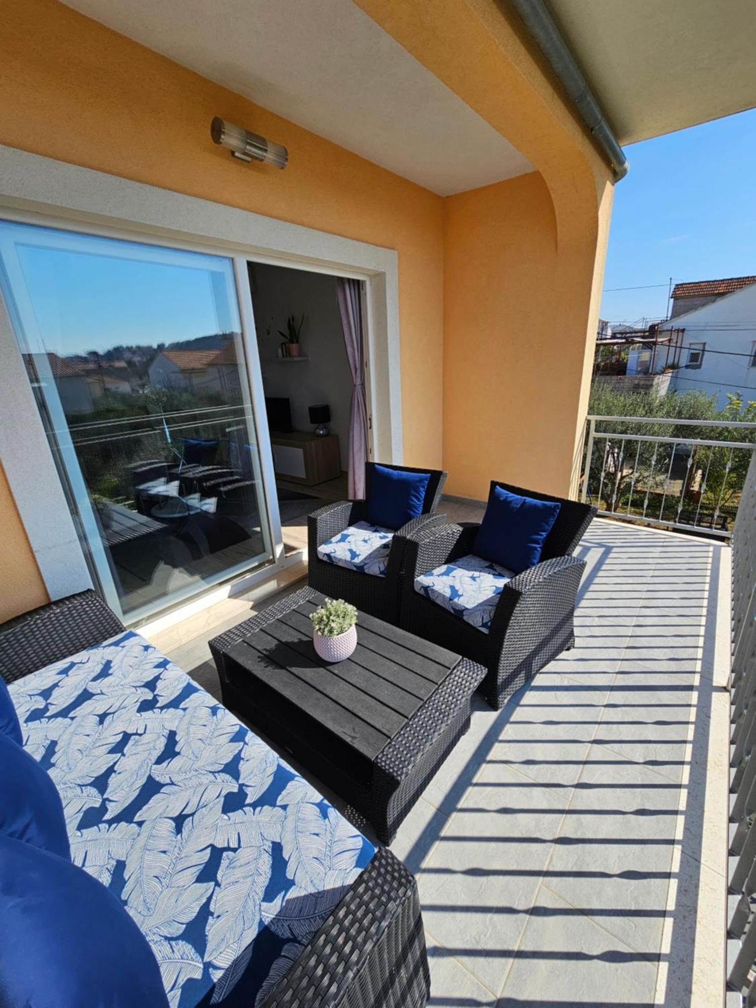 Apartments Grgic Trogir Exterior foto