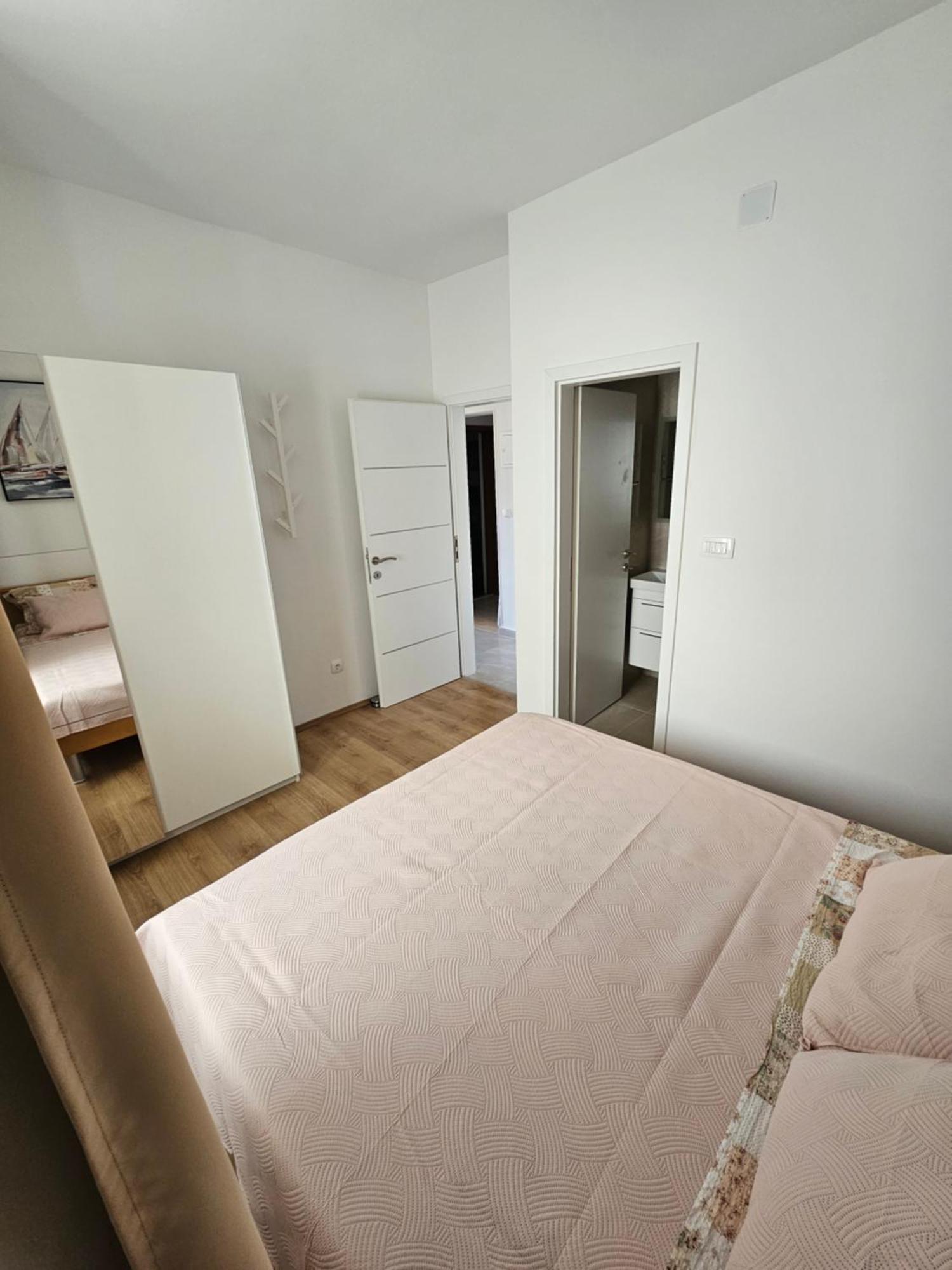 Apartments Grgic Trogir Exterior foto