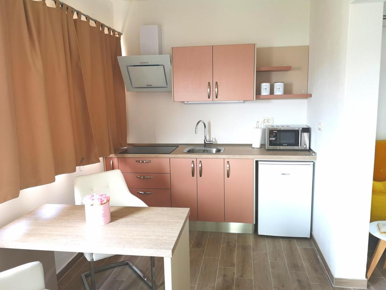 Apartments Grgic Trogir Exterior foto